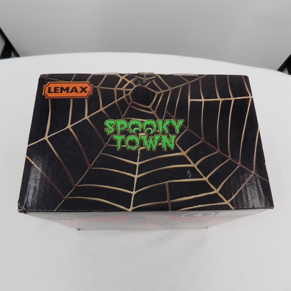 Lemax Spooky Town Gargoyle Gate Halloween Village Table Accent New in Box 53732 - Picture 5 of 6
